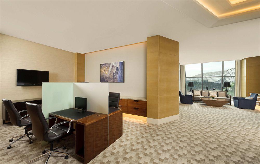 Sheraton Changchun Jingyuetan Hotel Zewnętrze zdjęcie