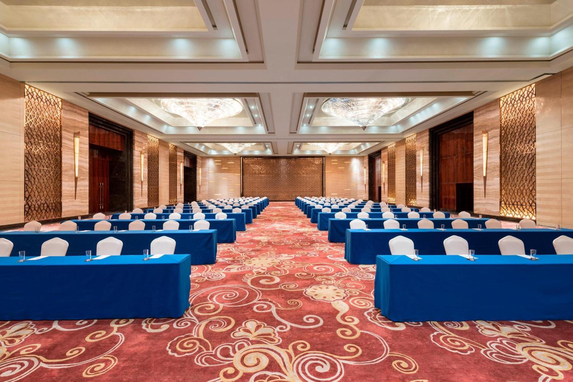 Sheraton Changchun Jingyuetan Hotel Zewnętrze zdjęcie