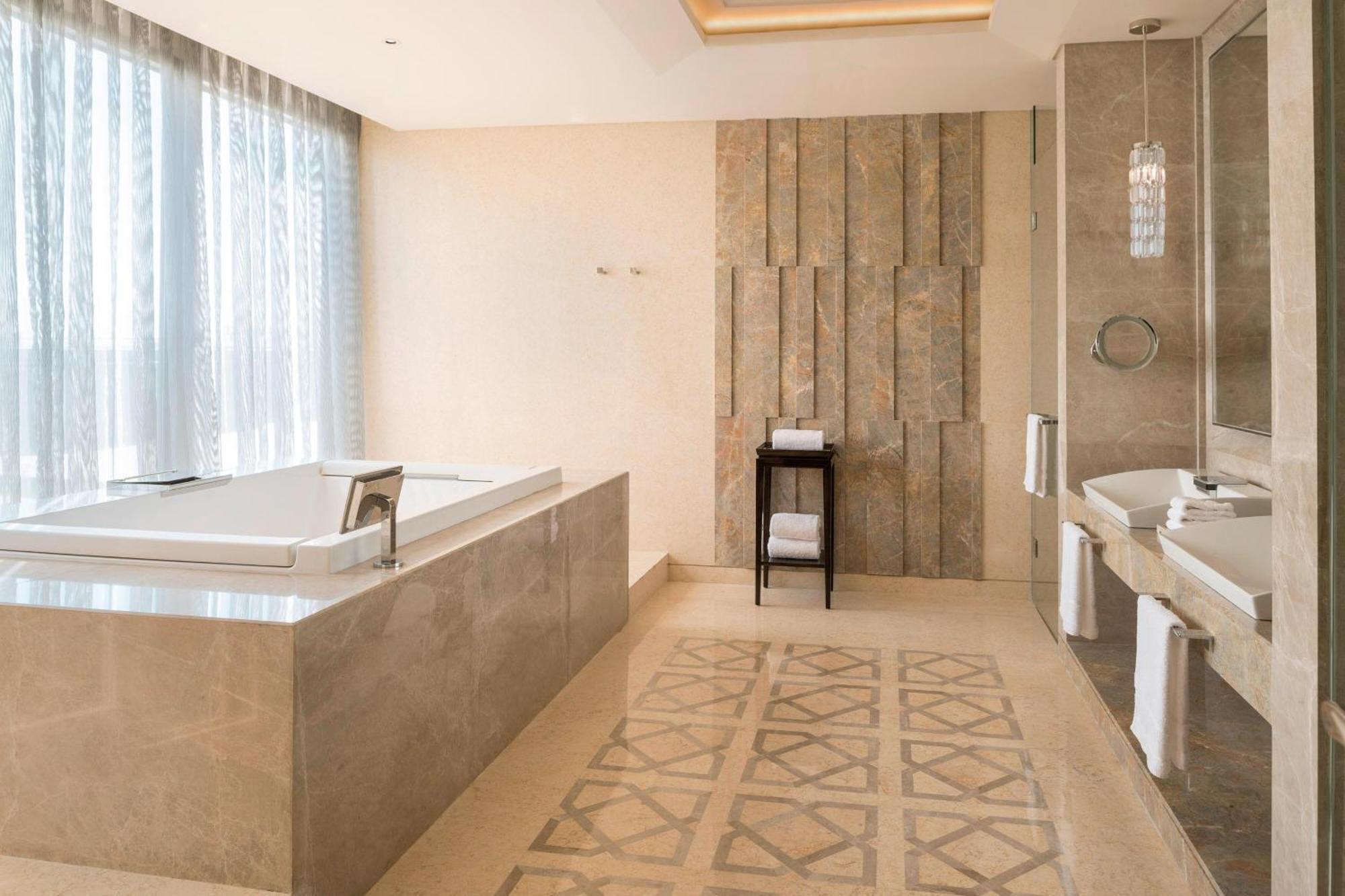 Sheraton Changchun Jingyuetan Hotel Zewnętrze zdjęcie