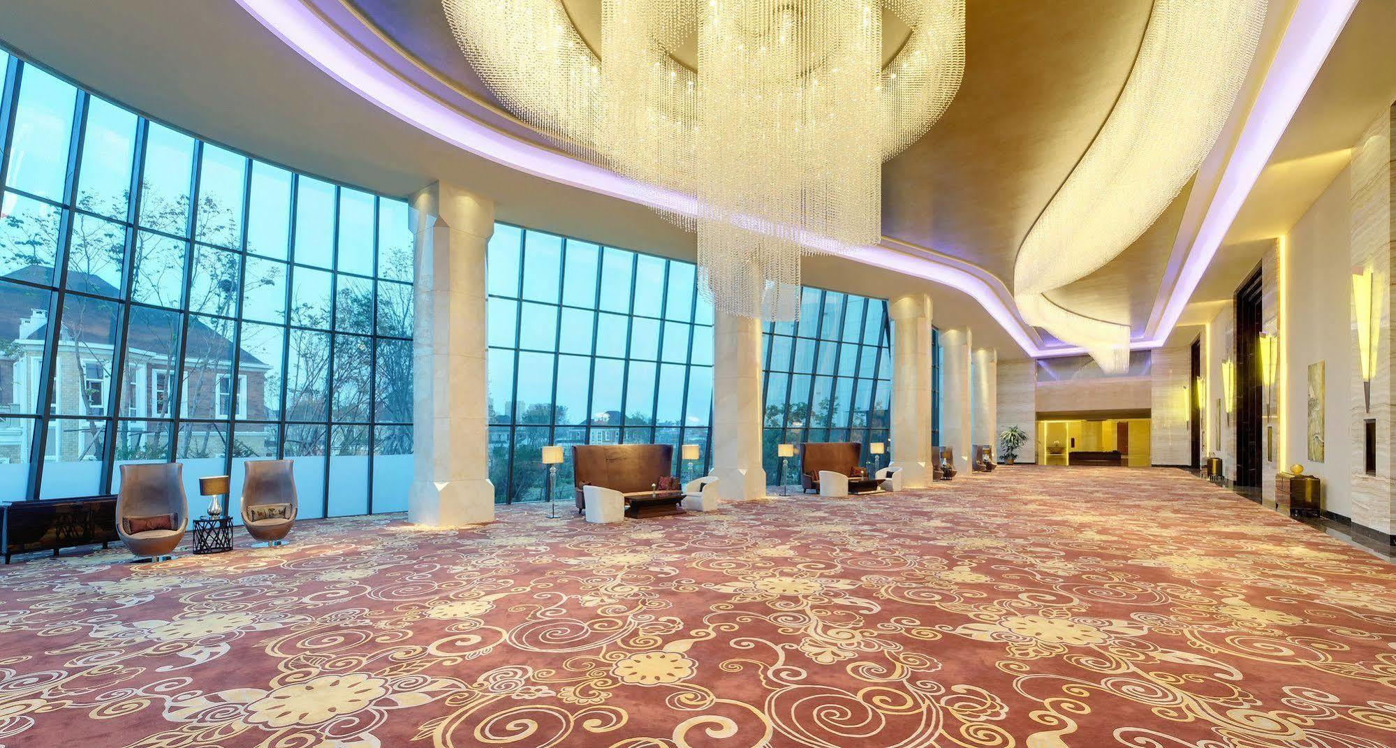 Sheraton Changchun Jingyuetan Hotel Zewnętrze zdjęcie